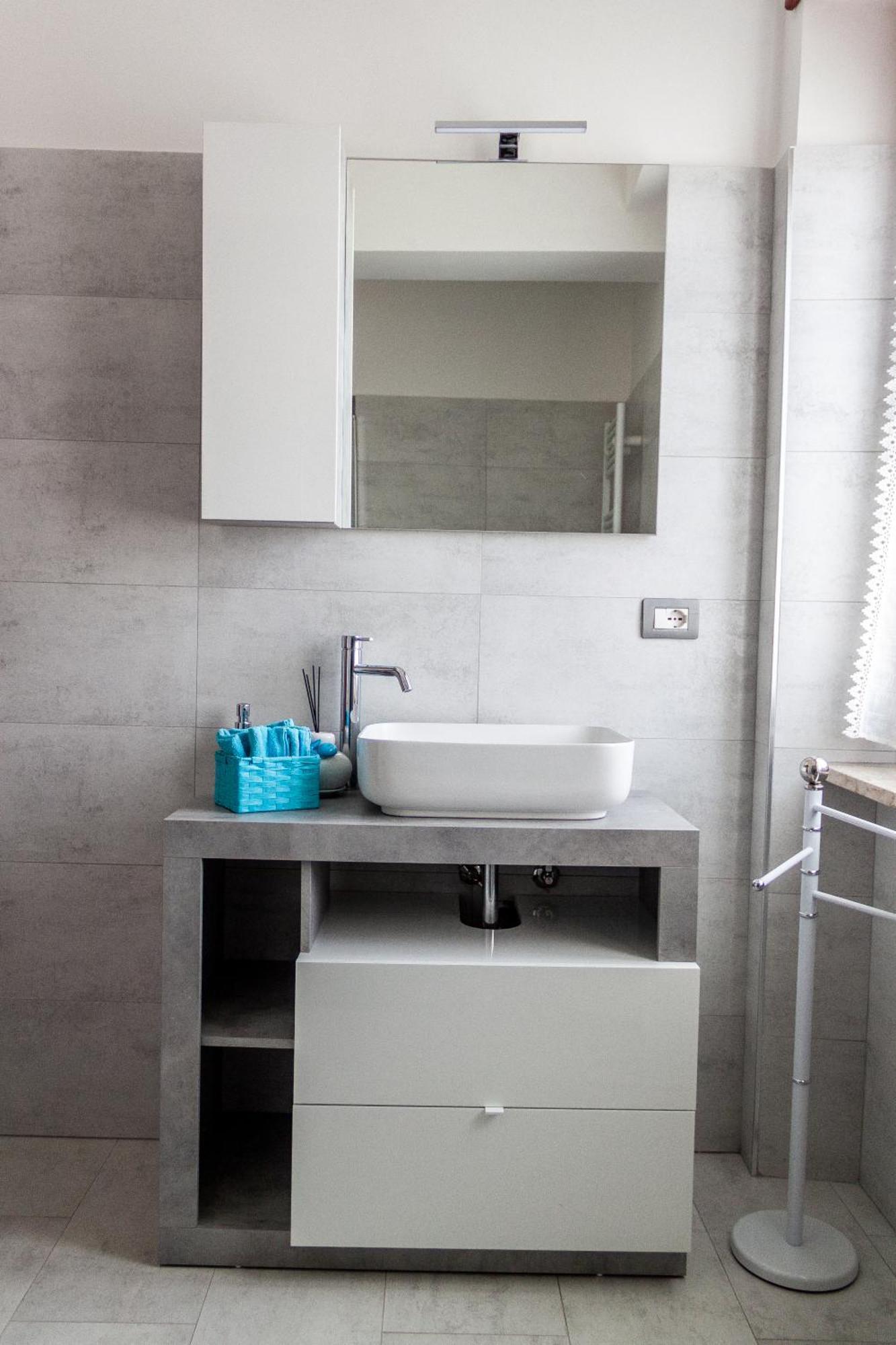A Casa Di Marco Guesthouse - Apt Di Ciampino E Stazione Per Roma Marino Bagian luar foto
