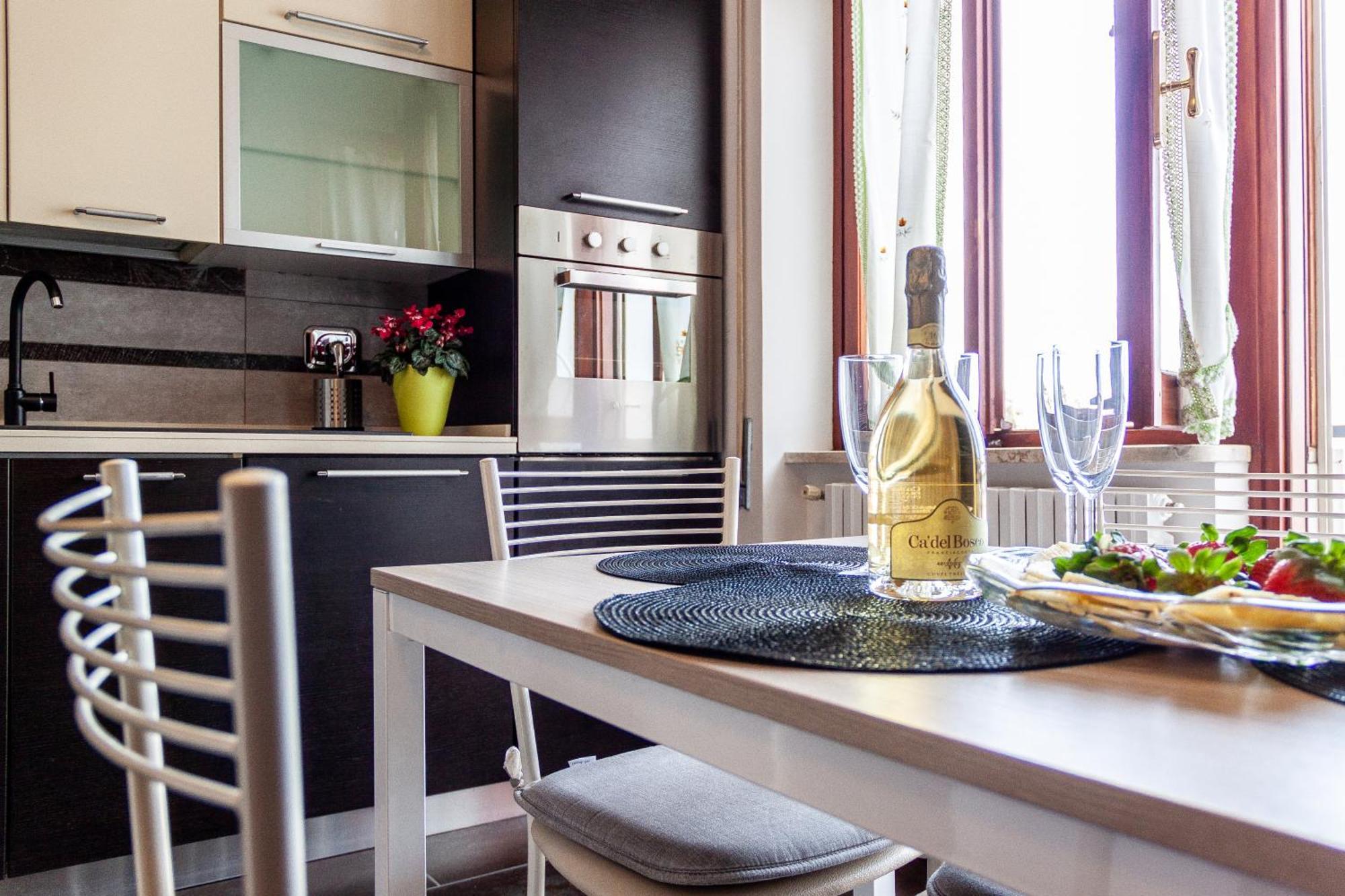 A Casa Di Marco Guesthouse - Apt Di Ciampino E Stazione Per Roma Marino Bagian luar foto