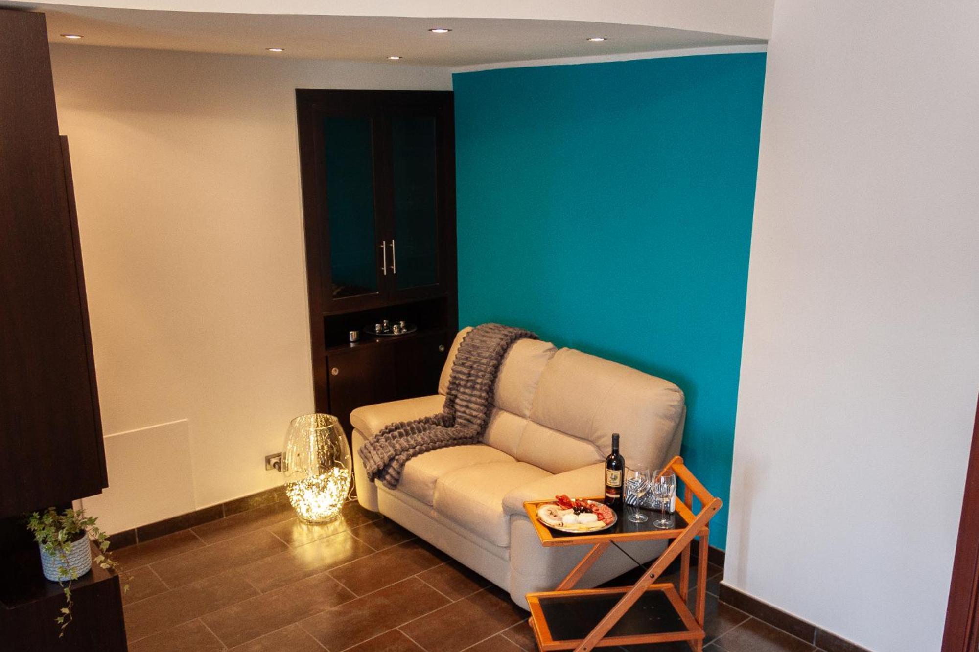 A Casa Di Marco Guesthouse - Apt Di Ciampino E Stazione Per Roma Marino Bagian luar foto